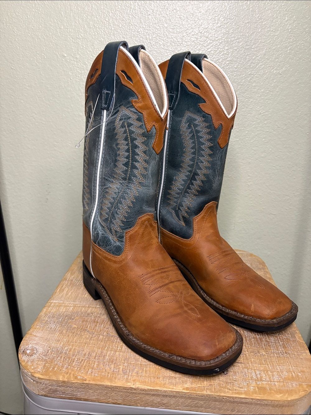 Old West Boys Two-Tone Leather Western Cowboy Boots - Brown & Green - Size 3.5 - Picture 14 of 14